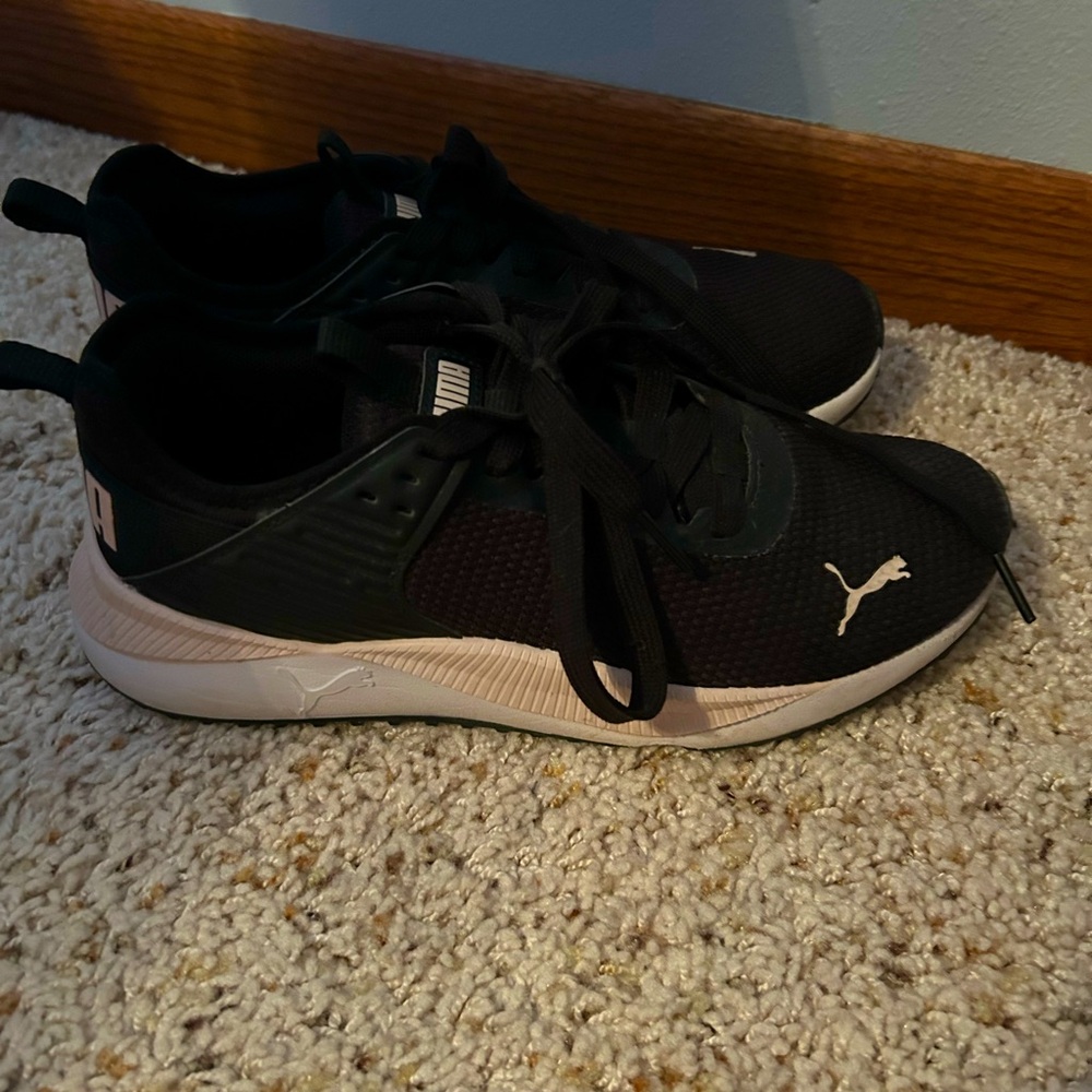 Puma!! Black pink and white